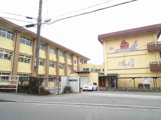 挾間小学校まで230m