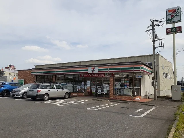 セブンイレブン谷和原インター店まで580m