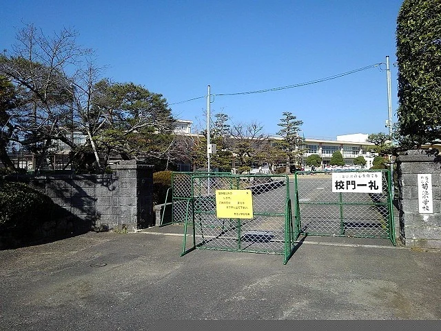 大刀洗町立菊池小学校まで991m