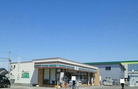 セブンイレブン滝川東町店まで950m