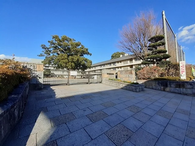 相模原市立新磯小学校まで400m