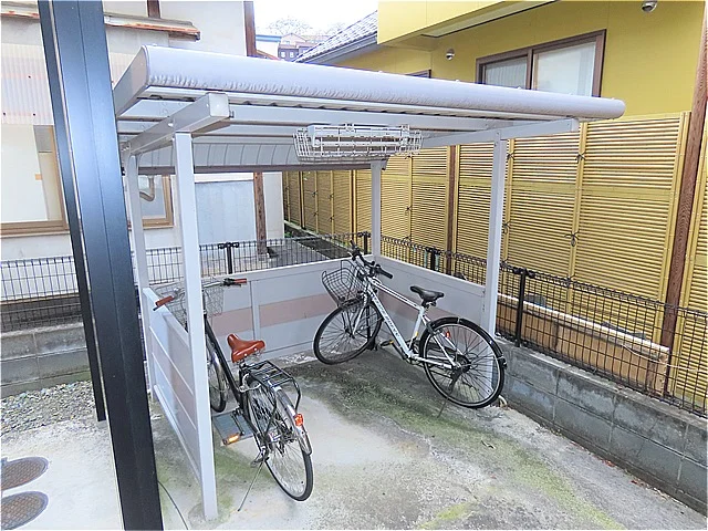 屋根付き駐輪場あり