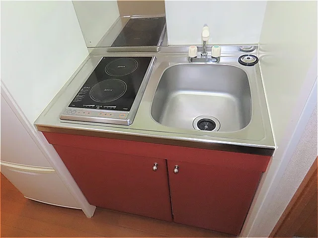 2口の電気コンロまたはIHコンロとなります