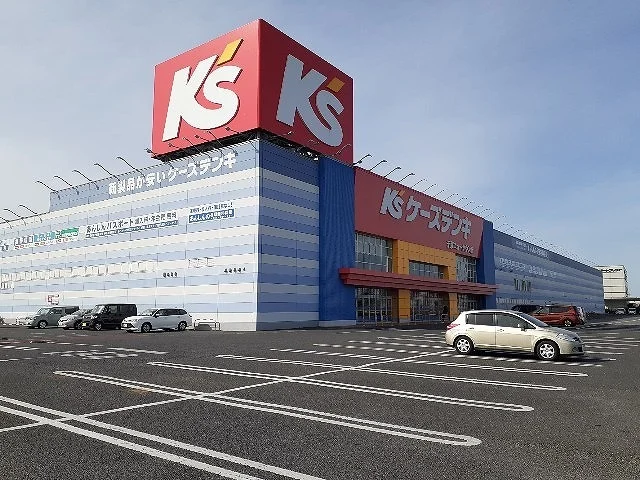 ケーズデンキ千葉ニュータウン店まで1800m
