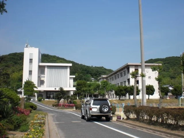 本荘小学校まで450m