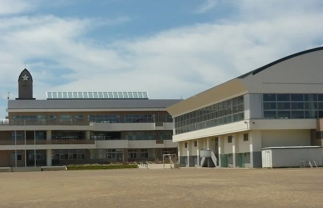 久慈小学校まで450m