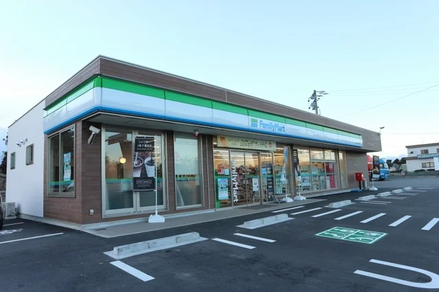ファミリーマートいなべ大安町店まで900m