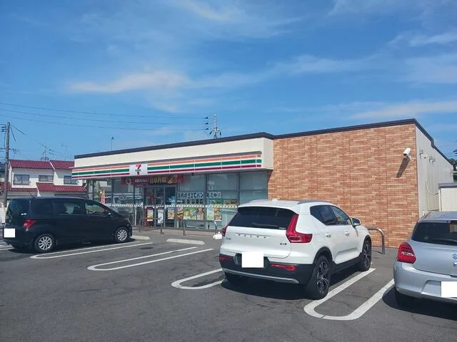 セブンイレブン黒崎店まで600m