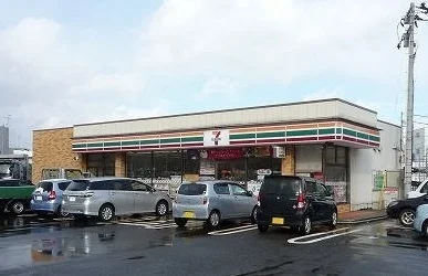 セブンイレブン三条林町店まで900m