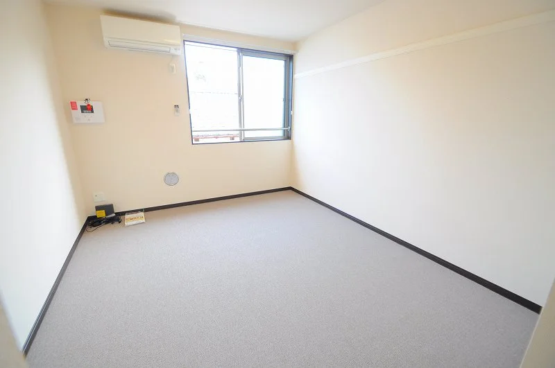 備品や設備仕様は号室等により異なります現地をご確認下さい。