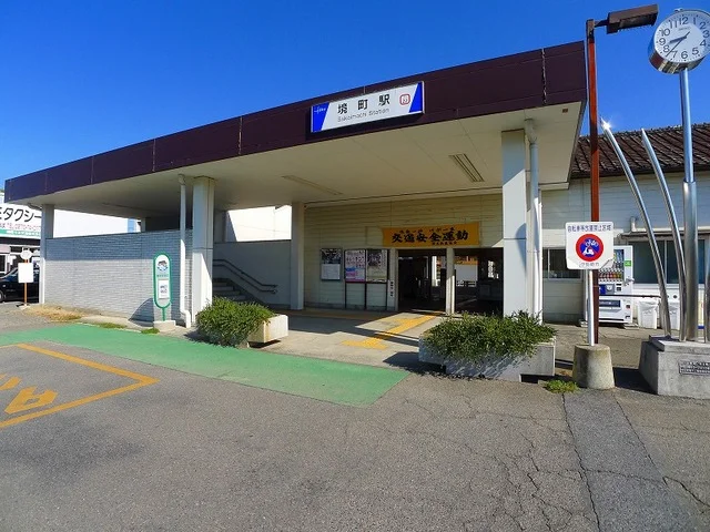 境町駅まで900m