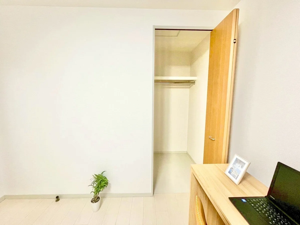 ※撮影用の観察植物・食器調理器具・雑貨類等はございません。※写真は現況優先