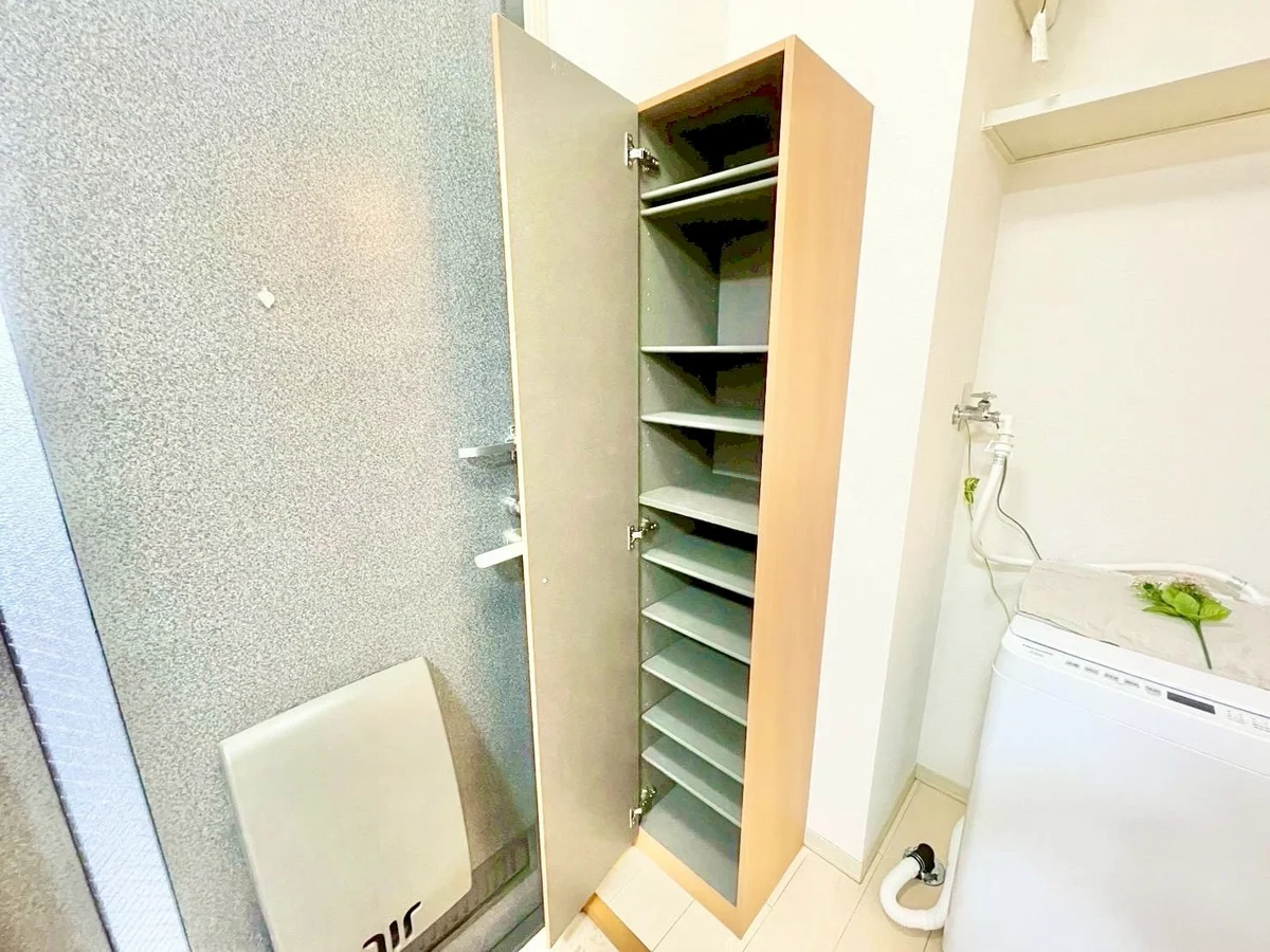 ※撮影用の観察植物・食器調理器具・雑貨類等はございません。※写真は現況優先