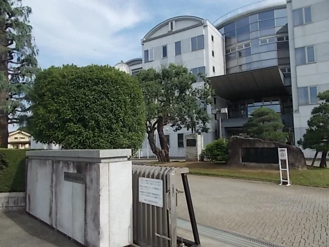 緑岡高等学校まで800m