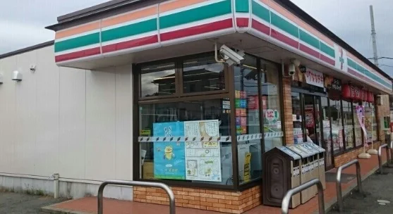 セブンイレブンまで1450m