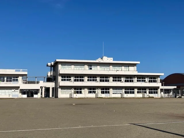 田野中学校まで400m
