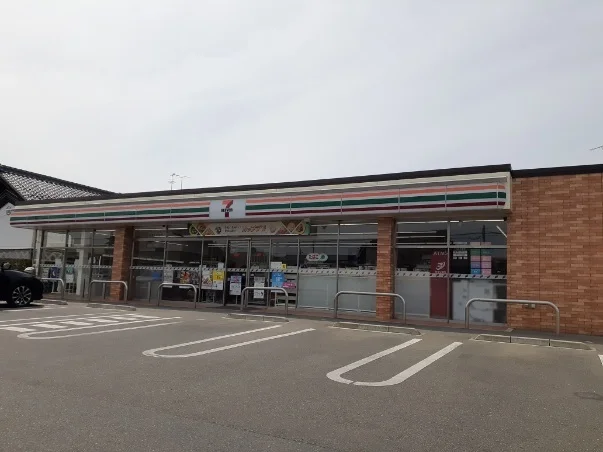 セブンイレブン原町西町店まで450m