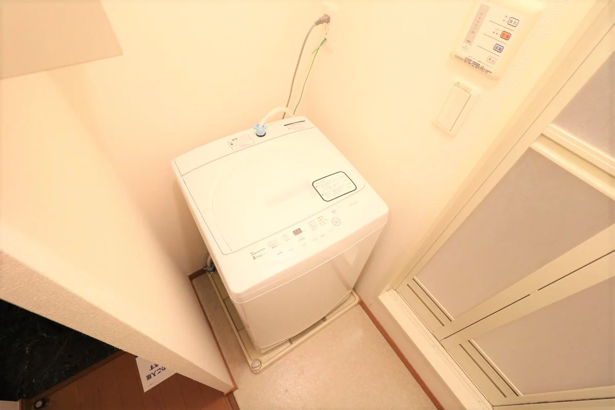 室内洗濯機完備によりお手軽に引越しが可能！