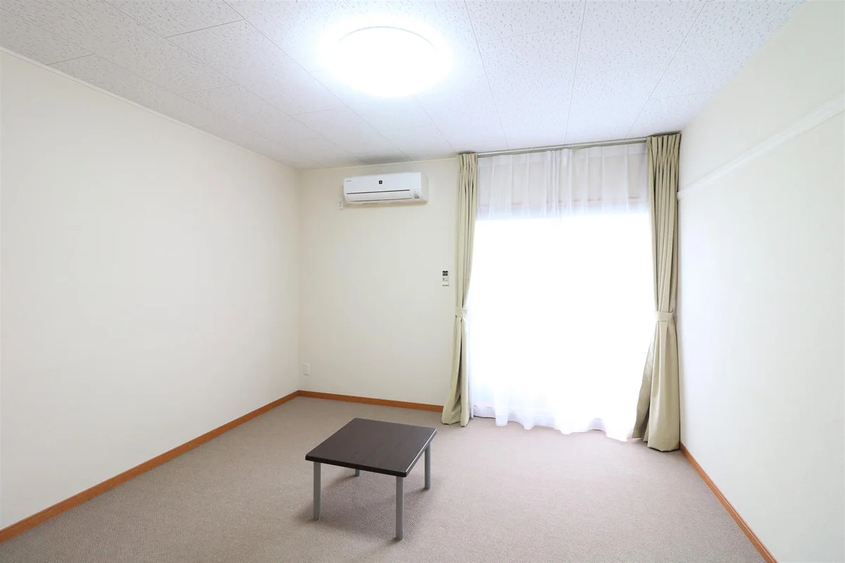 当社では希少なベッドなし物件！お好きなベッドが設置可能！