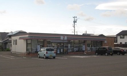 セブンイレブン本館３丁目店まで500m