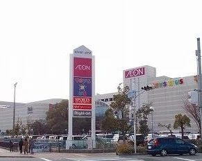 リバーシティまで1800m