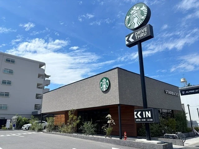 スターバックス コーヒーまで210m