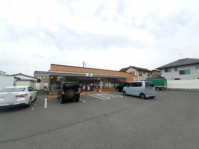 セブンイレブン新潟荻島店まで650m