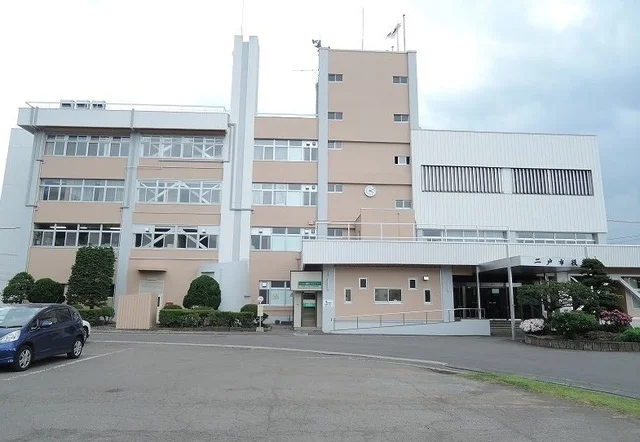 市役所まで2400m