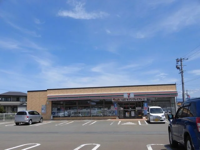 セブンイレブン　大仙戸地谷店まで350m