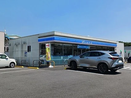 ローソン 佐野大橋町店まで700m