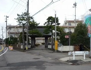 燕東小学校まで110m