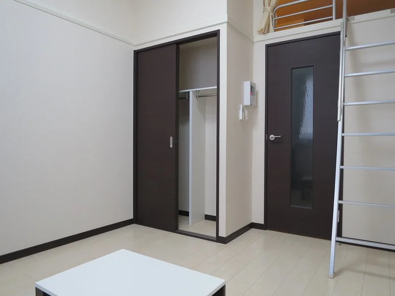 お部屋の形状は現状優先とします。