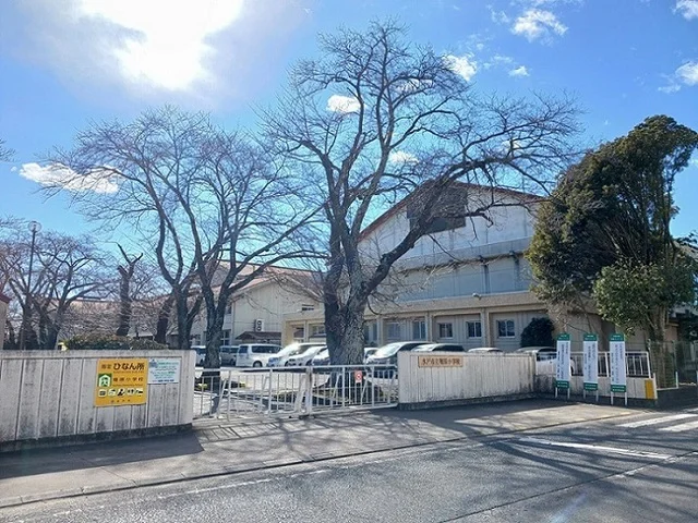 水戸市立堀原小学校まで800m