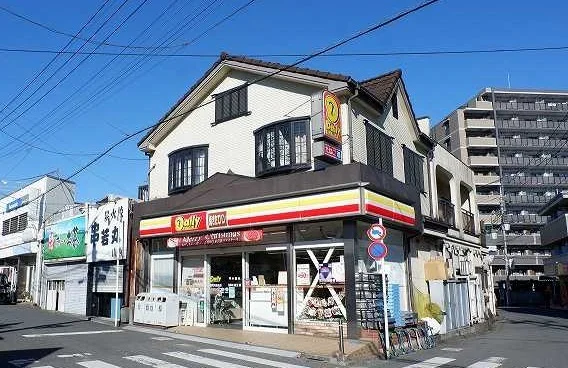 デイリーヤマザキ西所沢駅前店まで650m