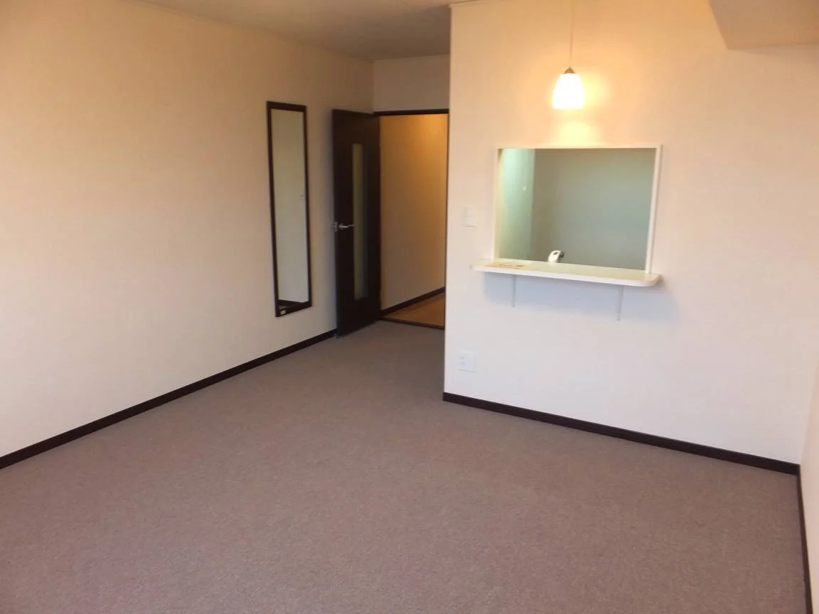 設備・仕様は号室により異なる為、現況を優先致します。