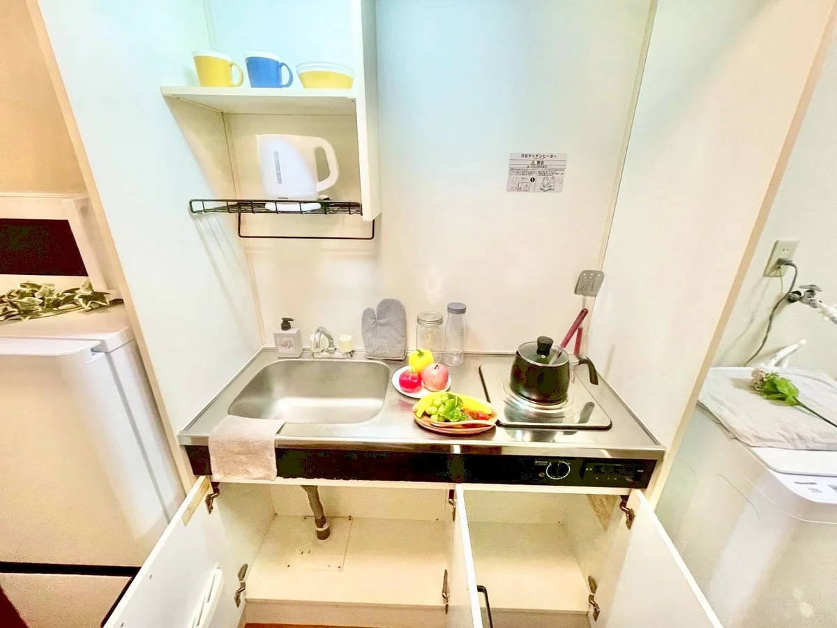 ※撮影用の観察植物・食器調理器具・雑貨類等はございません。※写真は現況優先