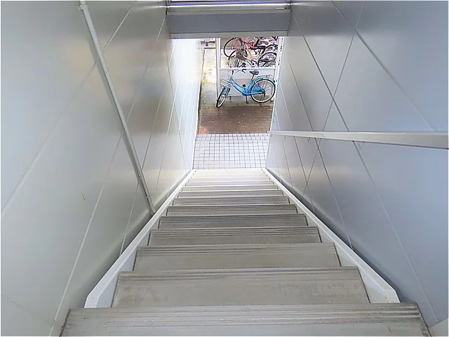 階段上からのアングルです