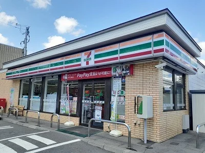 セブンイレブンまで100m