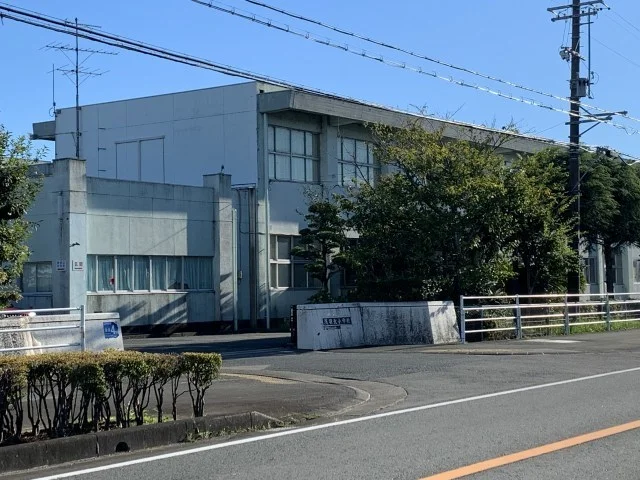 浅羽北小学校まで400m