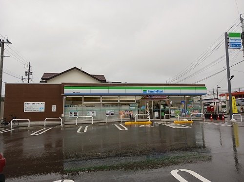ファミリーマート十日町店まで650m