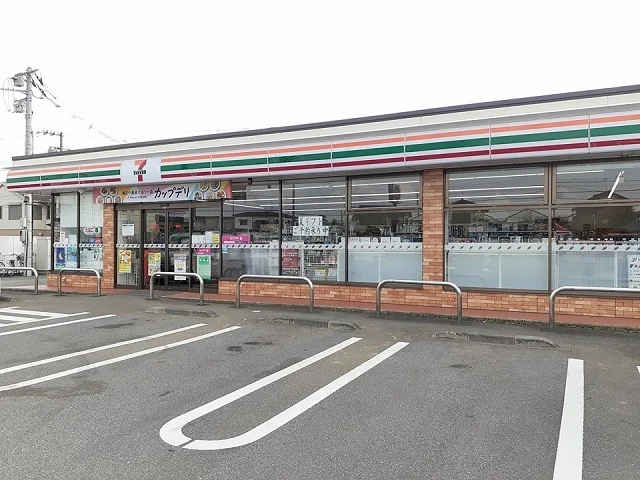 セブンイレブン取手戸頭４丁目店まで640m