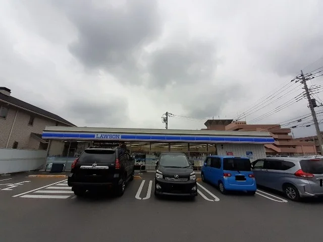 ローソン前橋上新田町店まで750m
