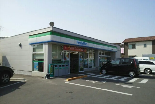 ファミリーマート鶴市明見店さんまで600m