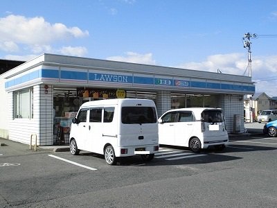 ローソン天童駅西3丁目店まで350m