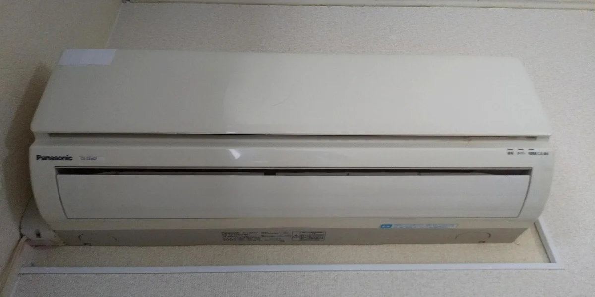 エアコン。お部屋によりメーカー等異なります。