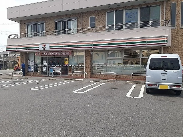セブンイレブン碧南照光町店まで240m