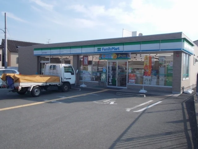 ファミリーマート香芝下田西店様まで1200m