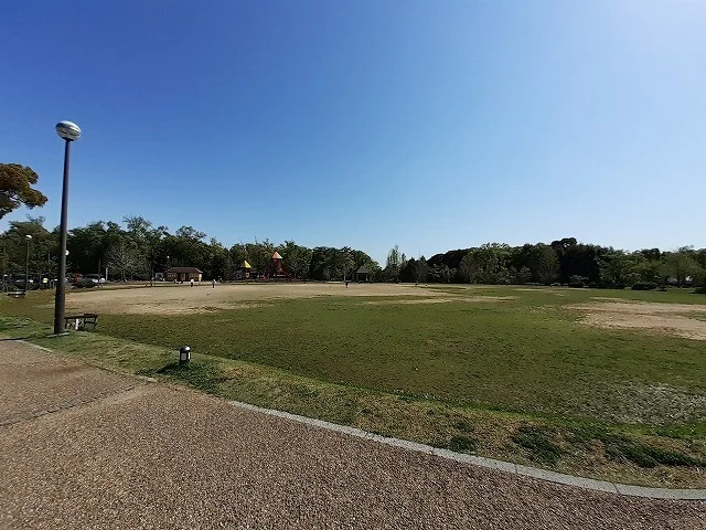 染地台野鳥公園まで1800m