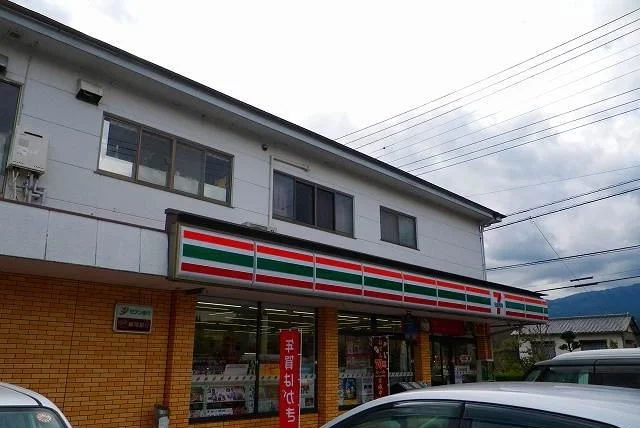 セブンイレブン裾野石脇店まで550m