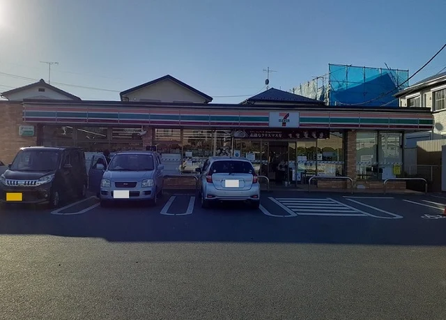 セブン　戸田美女木8丁目店まで750m